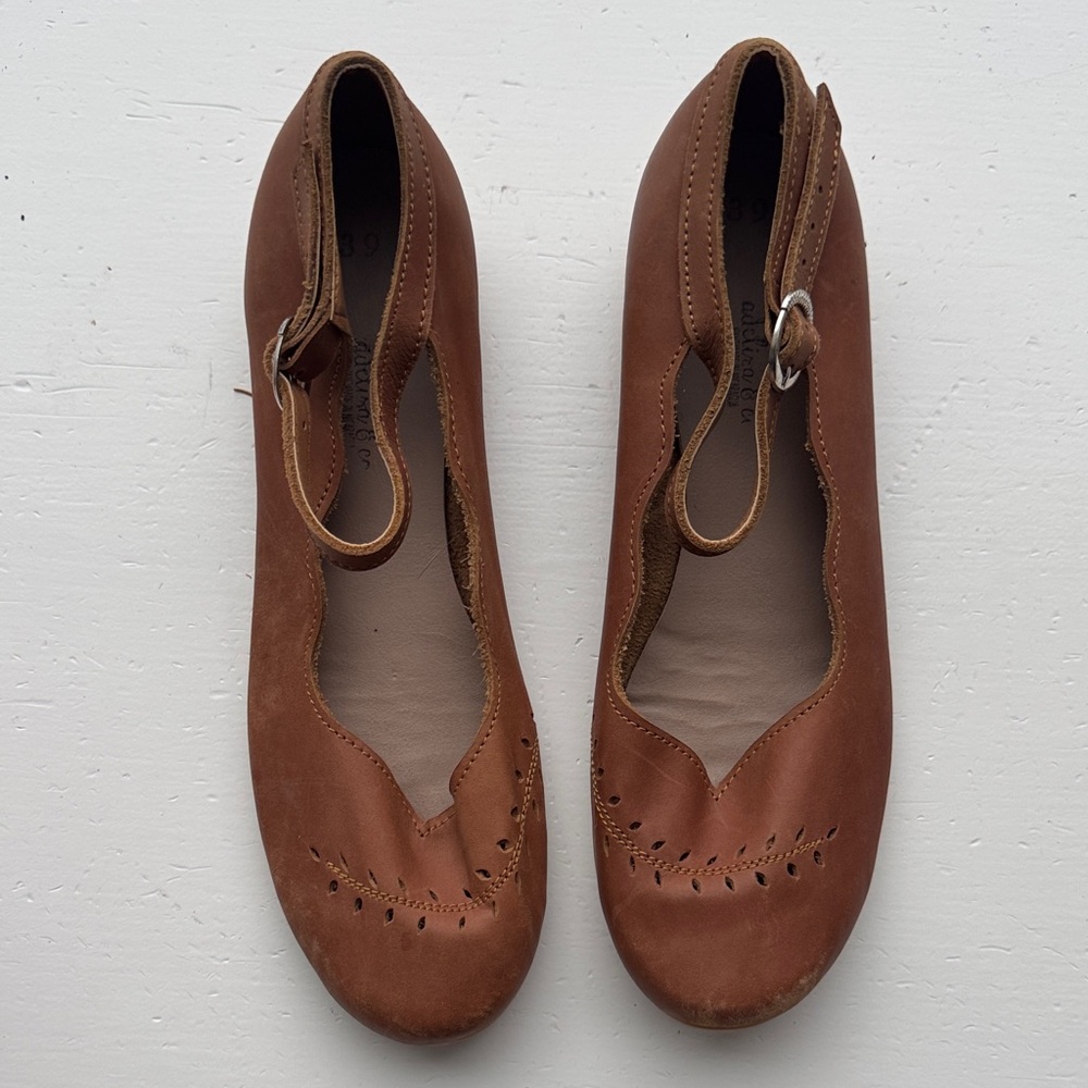 Classic Brown Leather Women's Flats